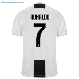 Maillot Juventus Domicile Ronaldo 2018 2019 Blanc Noir Maillot Juventus Domicile Ronaldo 2018 2019 Blanc Noir